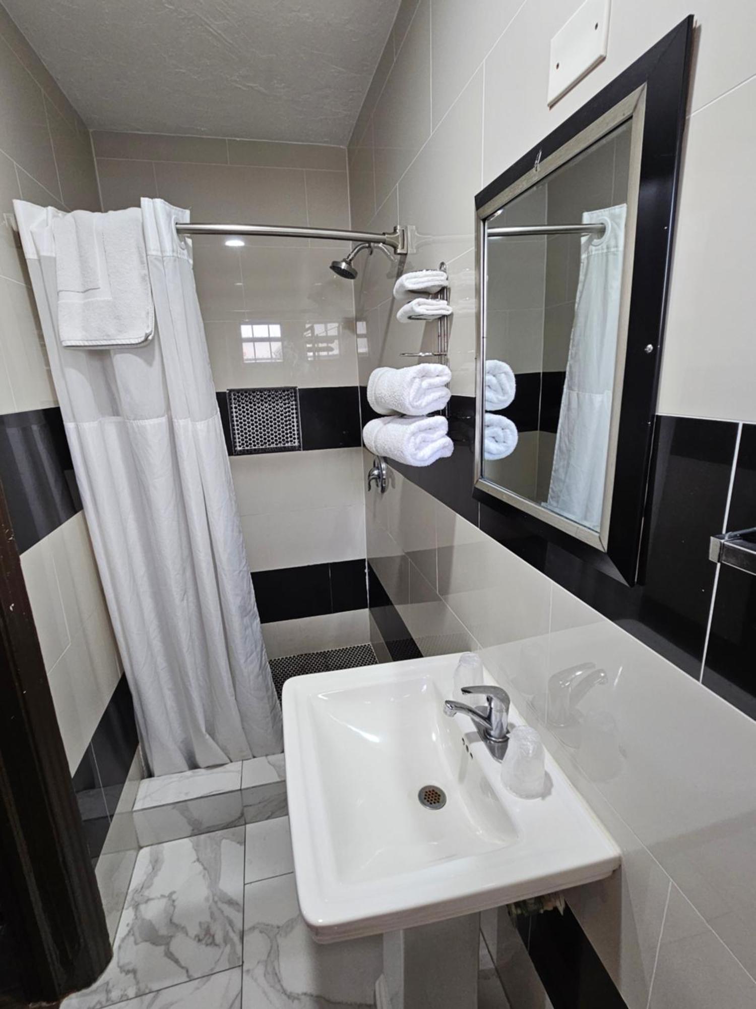 Deluxe Inn - Sarasota South Bradenton Extérieur photo